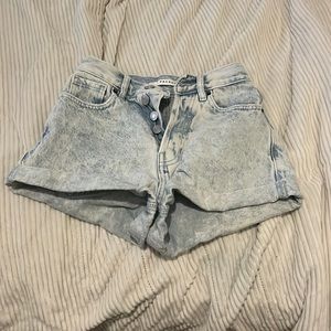Pac sun jean shorts light wash size 22
